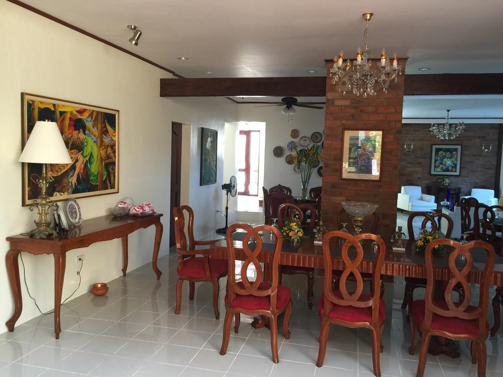 לינה וארוחת בוקר לגאזפי Casa Roces מראה חיצוני תמונה
